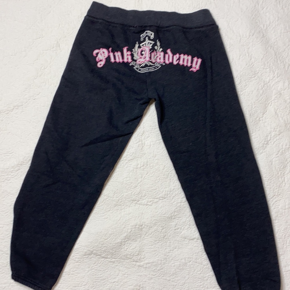 PINK SWEATS - Picture 2 of 3